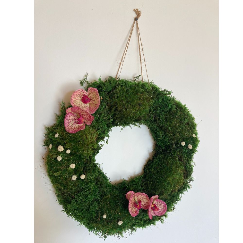 Moss wreath with flowers